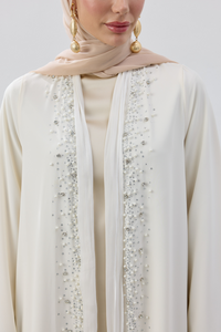 Abaya met kralendetails