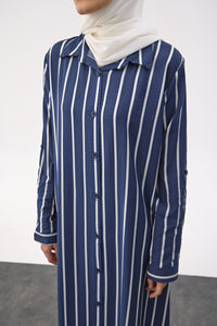 Gestreepte jurk met knopen