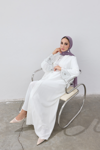 Abaya met steentjesdetail