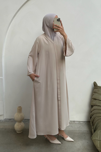 Modest jurk met lint