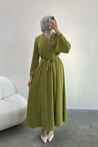 Modest jurk met lint