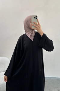 Dubai abaya